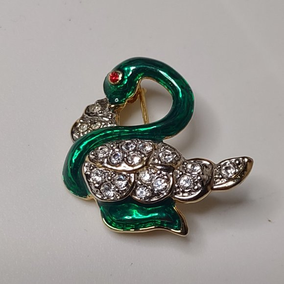 Little Green With Red Eyes Swan Brooch - Picture 1 of 10